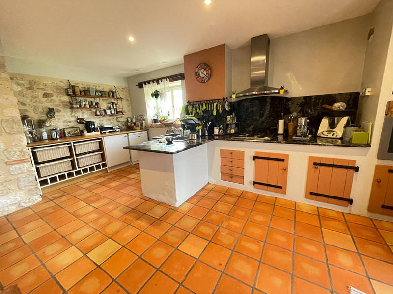 Maison - 289 m² - 6 pièces