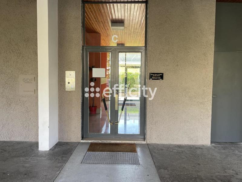 Appartement ancien - 72 m² - 4 pièces