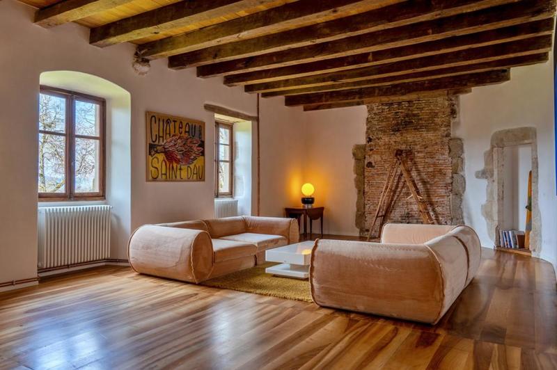 Château - 1 200 m² - 35 pièces