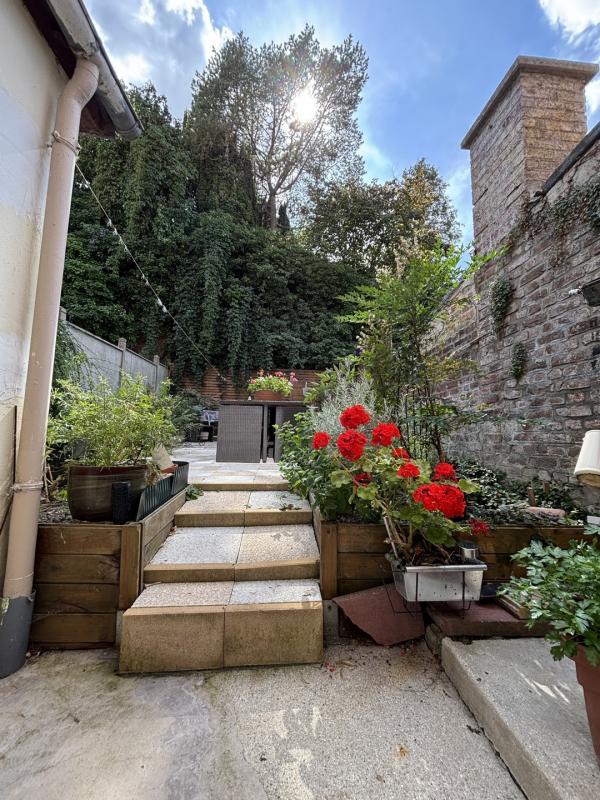 Maison de ville - 107 m² - 6 pièces