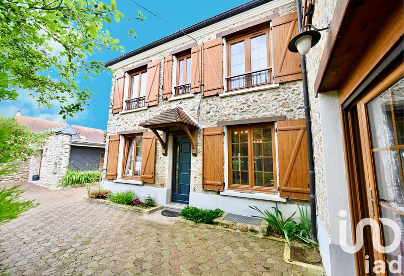Maison - 175 m² - 8 pièces
