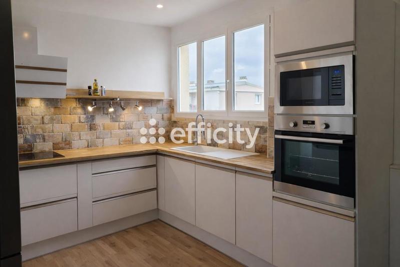 Appartement - 106 m² - 5 pièces