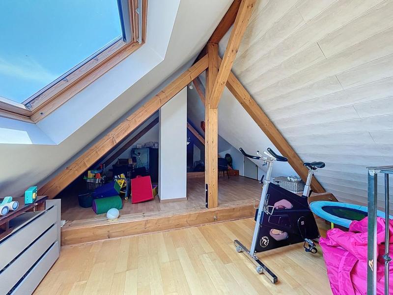 Maison - 167 m² - 5 pièces