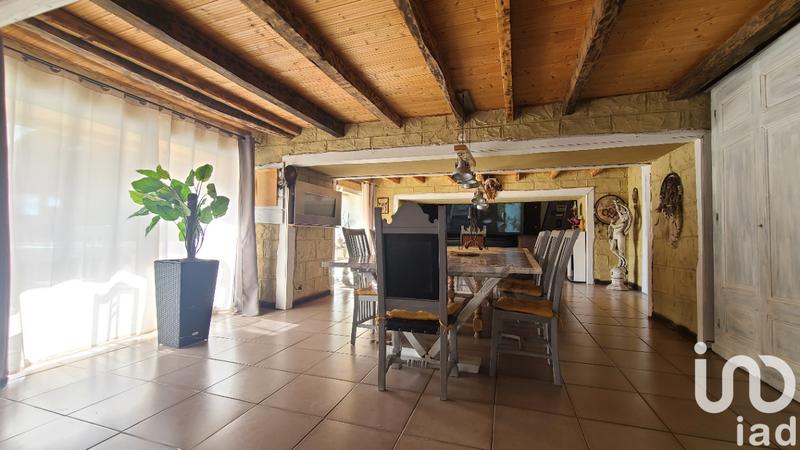 Maison - 260 m² - 8 pièces