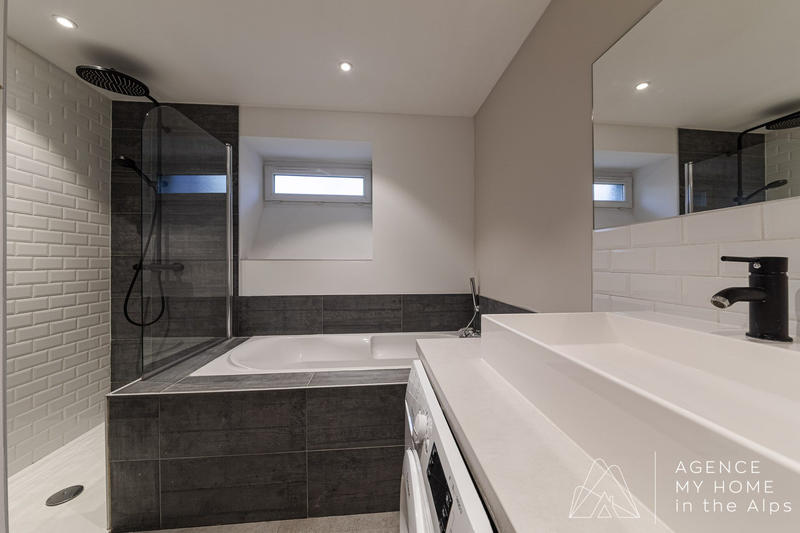 Appartement - 87 m² - 4 pièces