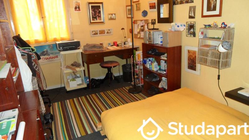 Chambre - 12 m² - 1 pièce