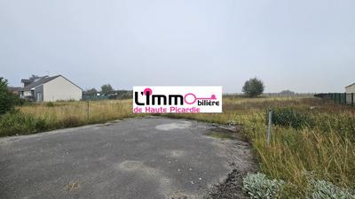 Terrain constructible - 1 024 m²
