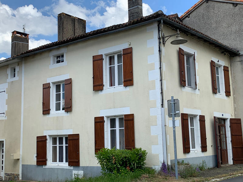 Maison - 102 m² - 4 pièces