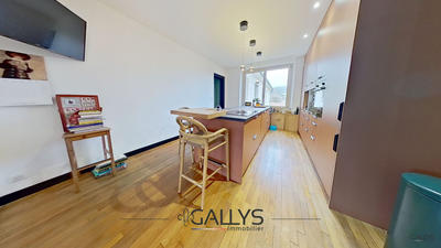 Appartement - 175 m² - 5 pièces