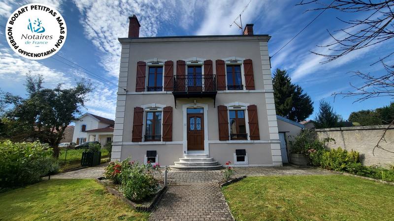 Maison - 198 m² - 9 pièces