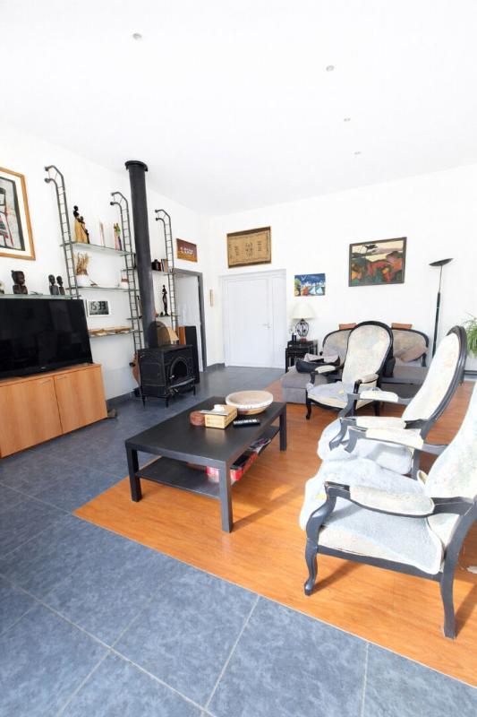 Maison - 220 m² - 6 pièces