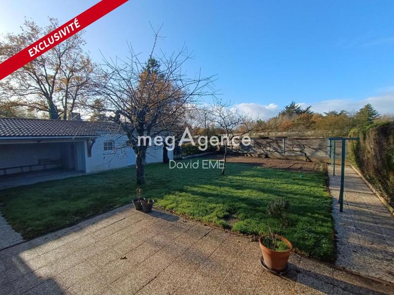 Maison traditionnelle - 95 m² - 5 pièces