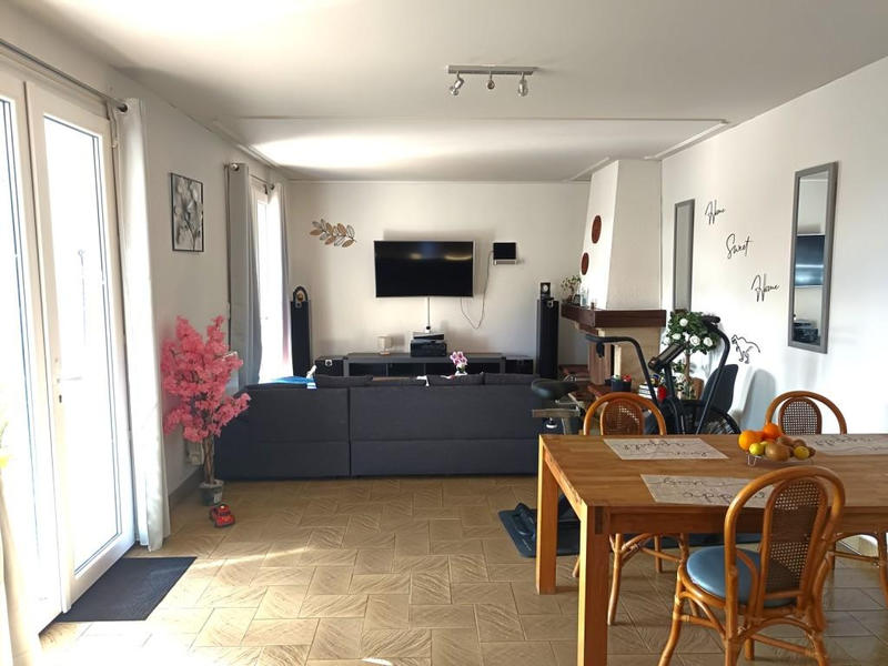 Maison - 170 m² - 9 pièces