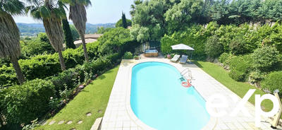 Villa - 223 m² - 6 pièces