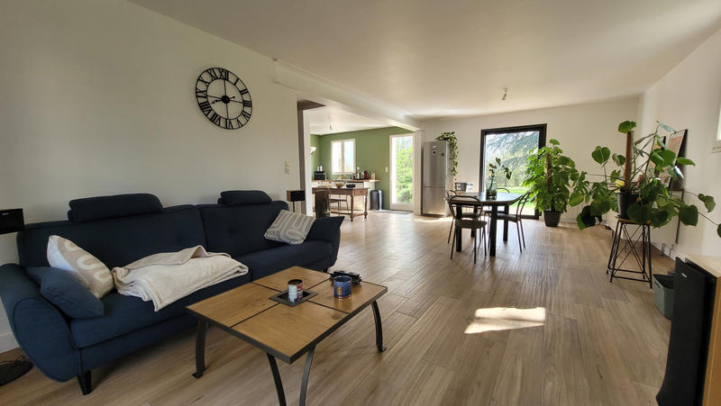 Maison - 136 m² - 6 pièces