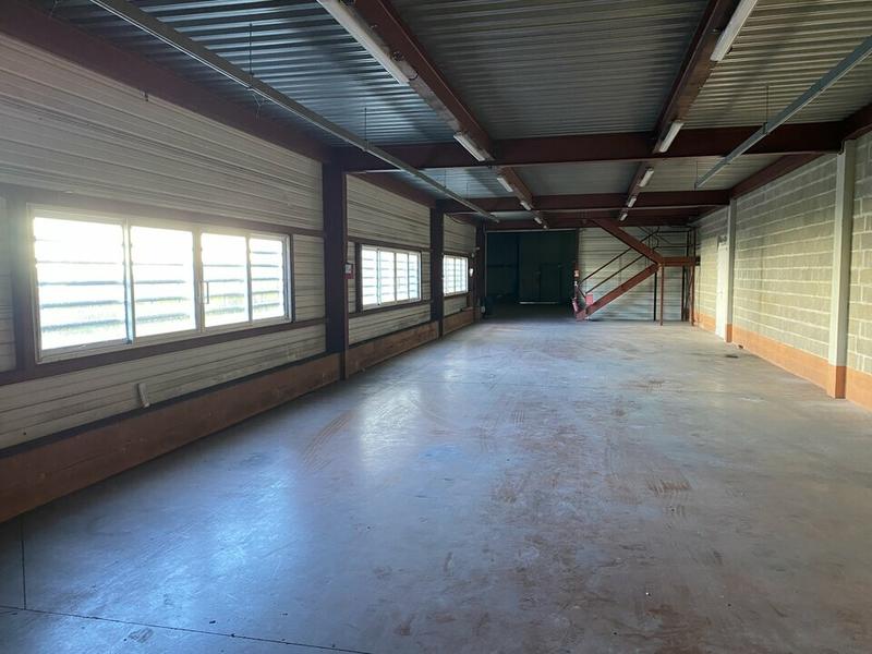 Local commercial - 991 m²