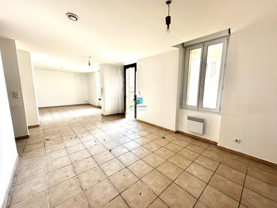 Appartement - 77 m² - 4 pièces
