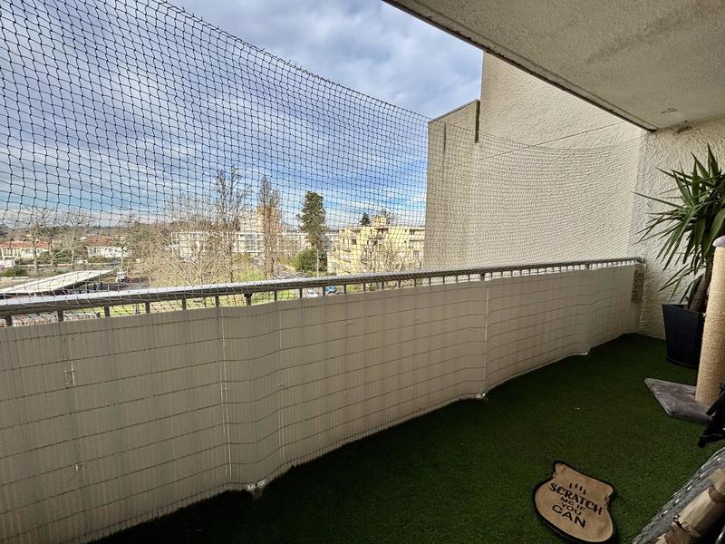 Appartement - 96 m² - 5 pièces