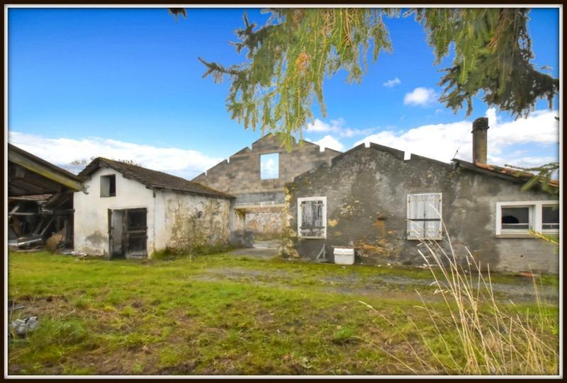 Maison en pierre - 243 m² - 1 pièce