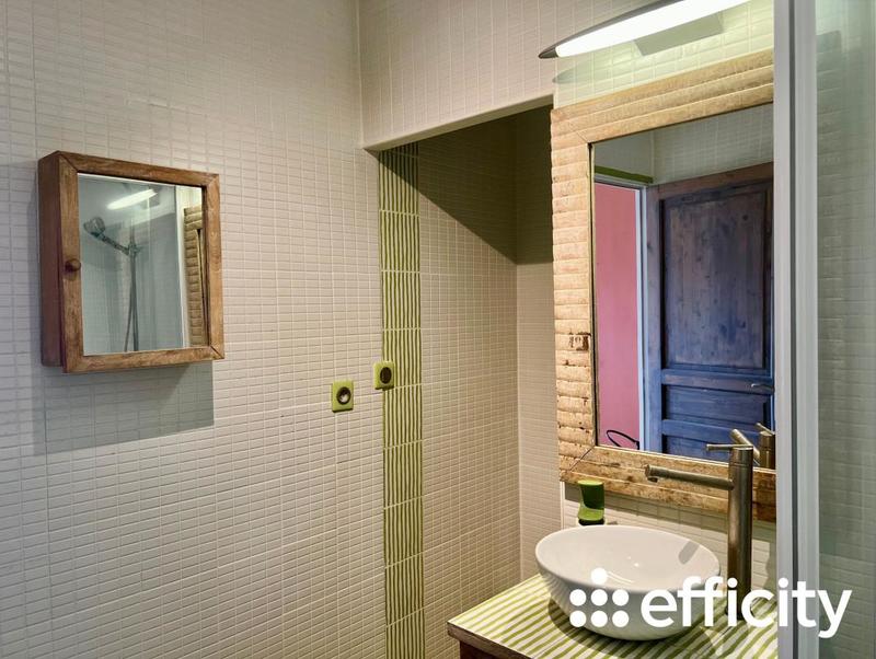 Appartement - 84 m² - 3 pièces