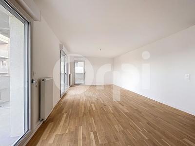 Appartement - 101 m² - 4 pièces