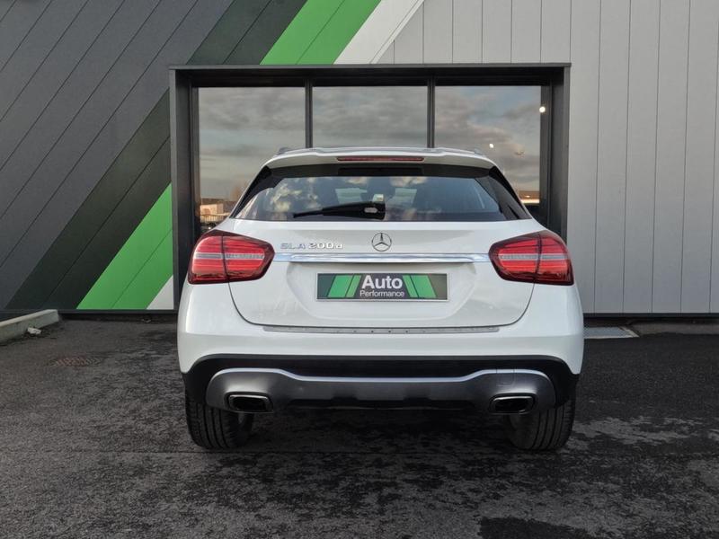 Mercedes Gla 200 d 7-G Dct Sensation