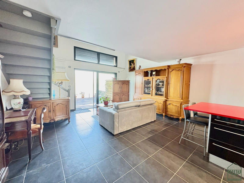 Maison - 84 m² - 4 pièces