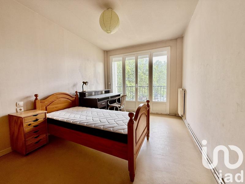 Appartement - 99 m² - 5 pièces