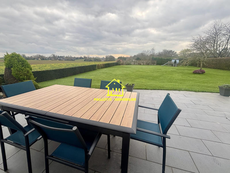 Maison contemporaine - 225 m² - 6 pièces