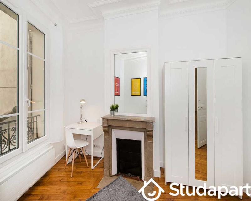 Chambre - 80 m² - 1 pièce