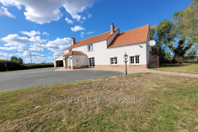 Maison - 265 m² - 6 pièces