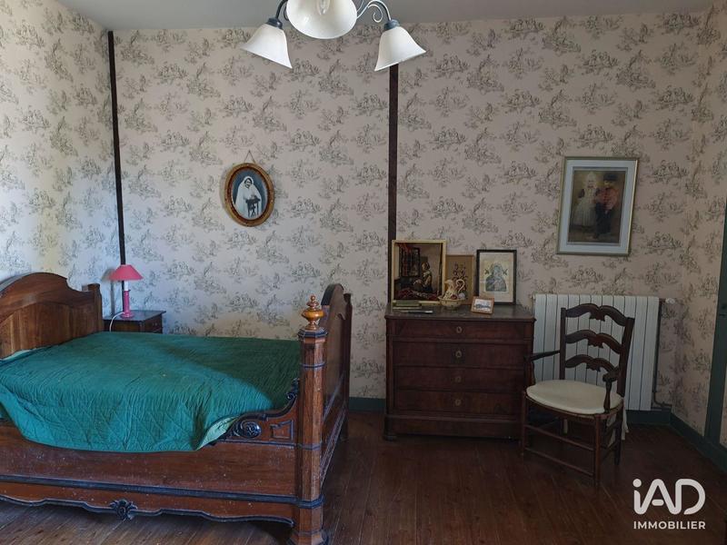 Maison - 235 m² - 5 pièces