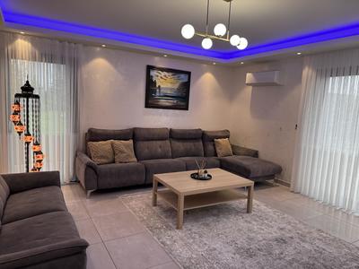 Maison - 190 m² - 7 pièces