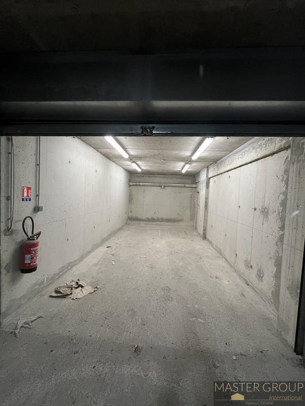 Parking / Garage - 22 m²