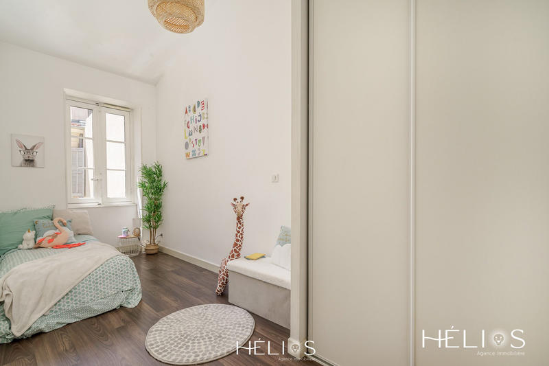 Appartement - 83 m² - 4 pièces