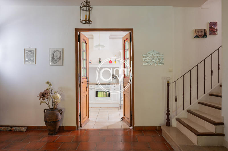 Villa - 326 m² - 11 pièces