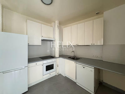 Appartement - 111 m² - 5 pièces