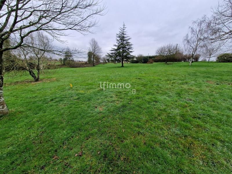 Terrain constructible - 1 627 m²