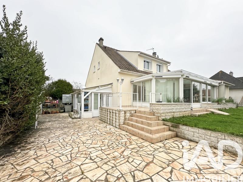 Maison - 190 m² - 8 pièces