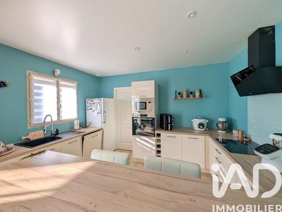 Maison - 94 m² - 4 pièces