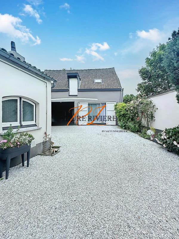 Maison de maîtres - 200 m² - 7 pièces