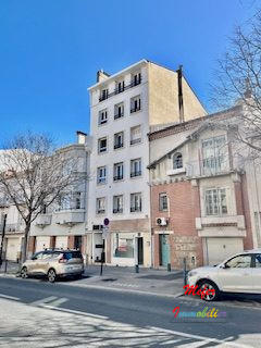 Local commercial - 110 m² - 4 pièces