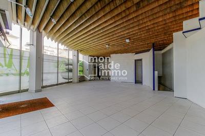 Local commercial - 148 m² - 2 pièces