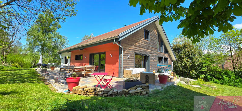 Maison - 382 m² - 14 pièces