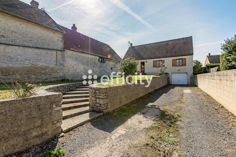 Maison - 83 m² - 4 pièces