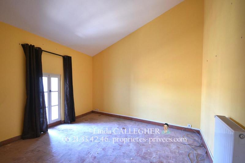 Demeure - 279 m² - 9 pièces