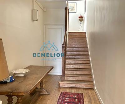 Appartement - 259 m² - 10 pièces