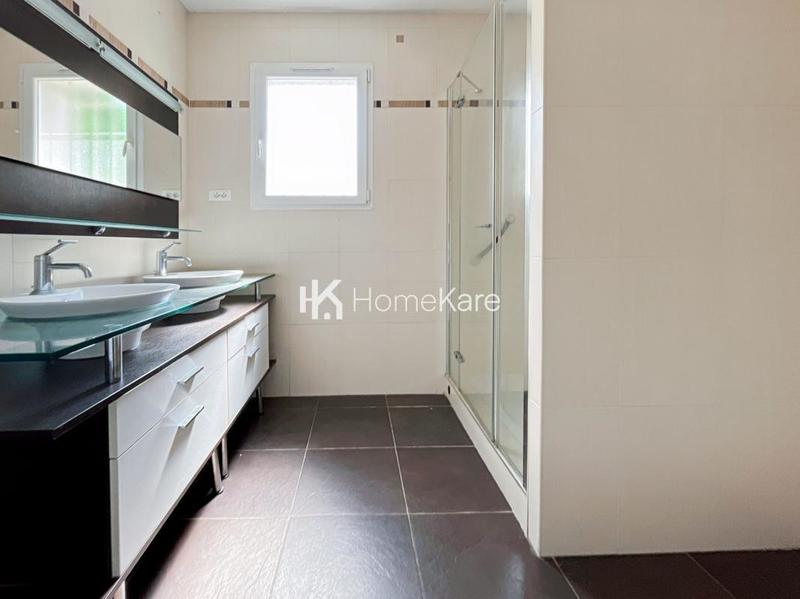 Maison - 120 m² - 4 pièces