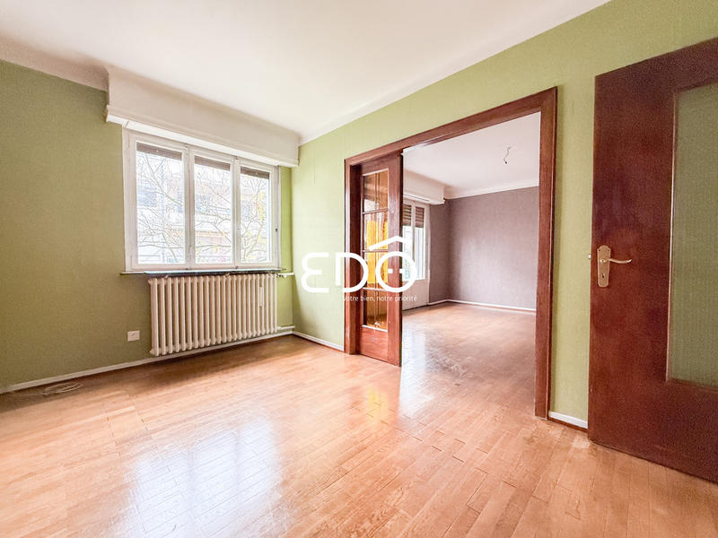 Maison - 96 m² - 5 pièces