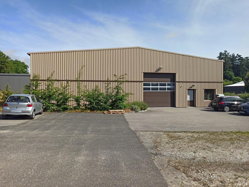 Local commercial - 318 m²